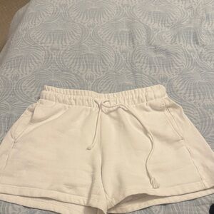 Cozy Sweatfleece Perfect Hi-rise Mini Short: pure white